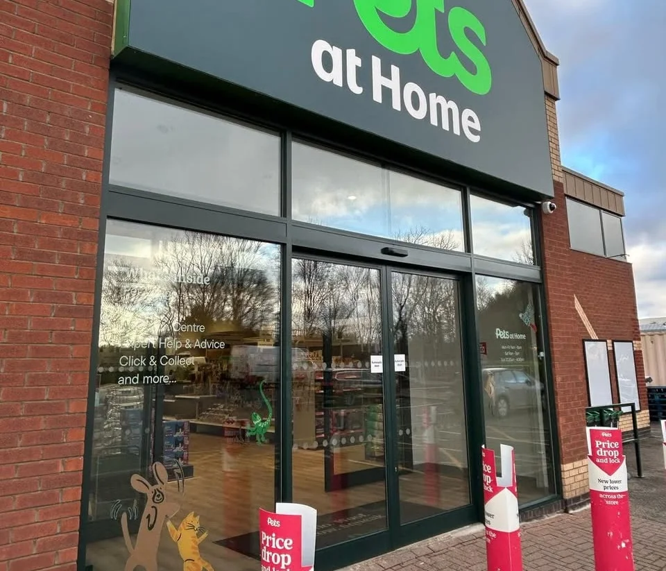 Shopfront Resprays in Stockport